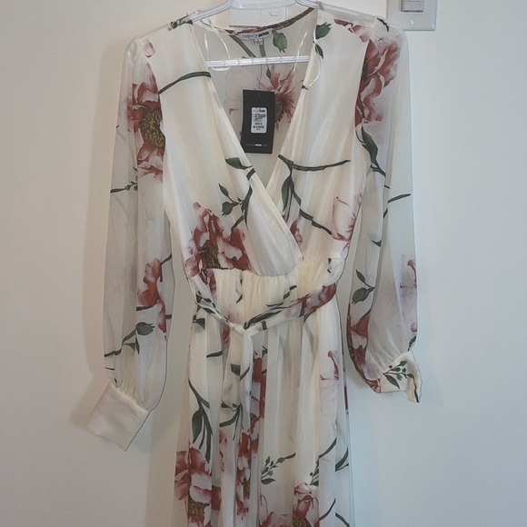 Fashionnova floral maxi dress small - Picture 1 of 2